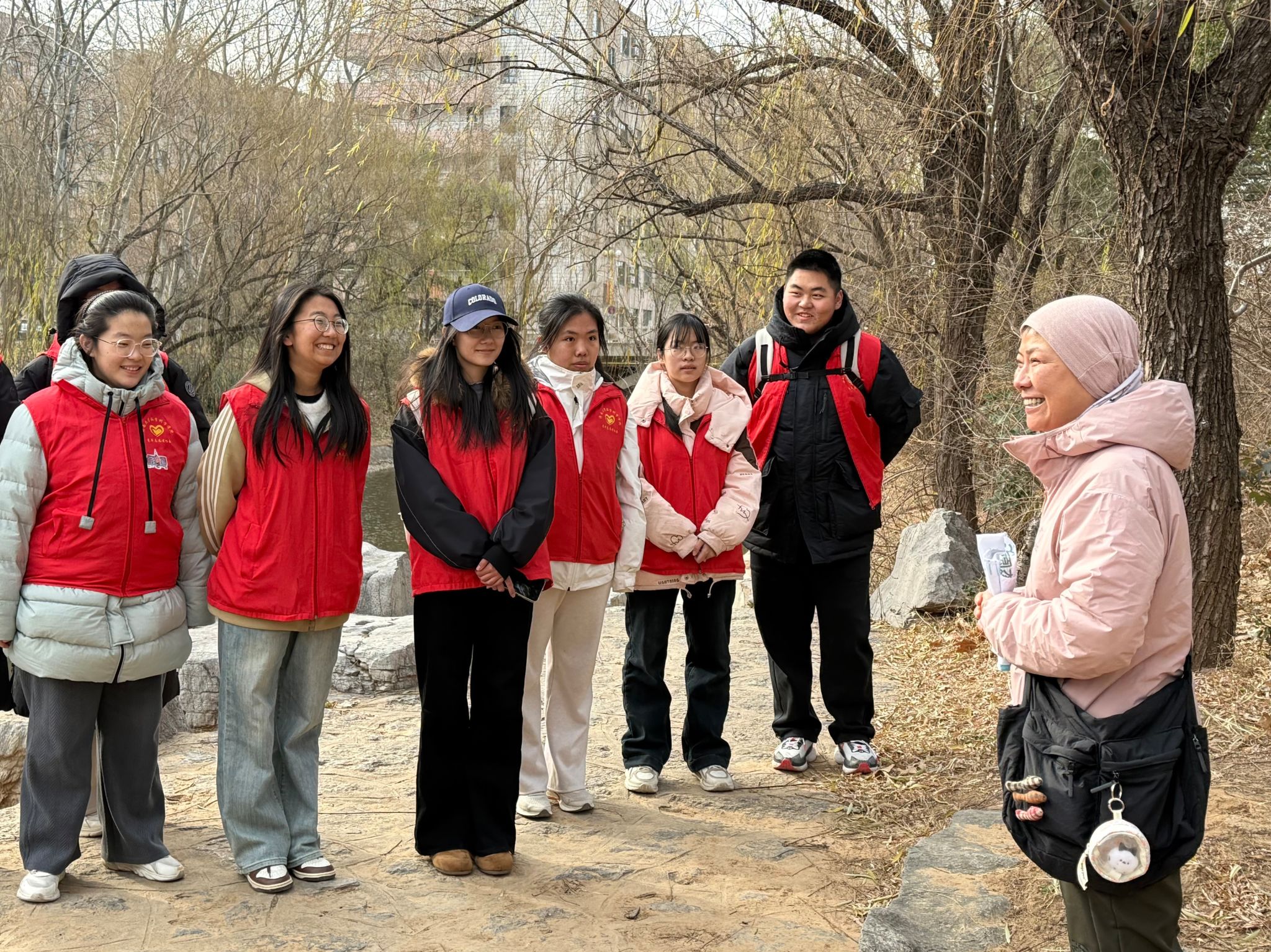 无痕赏鸟实践行，生态学习入校园——娱乐城App
举办无痕赏鸟活动